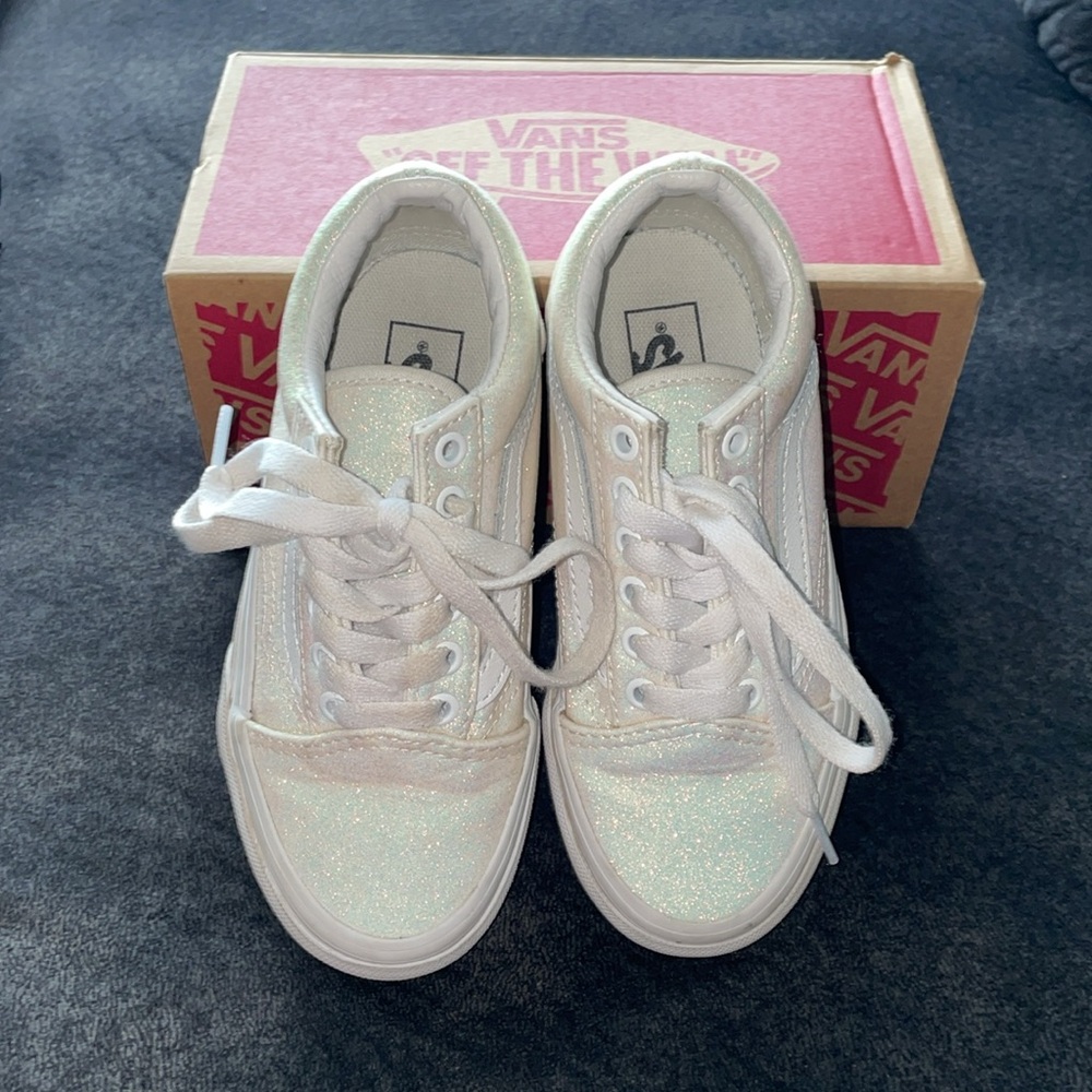 Girls Vans